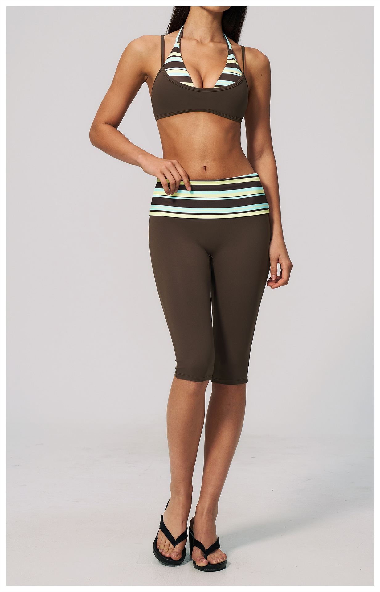 Yoga Fitness Club - Leggings Capri a Righe con Vita