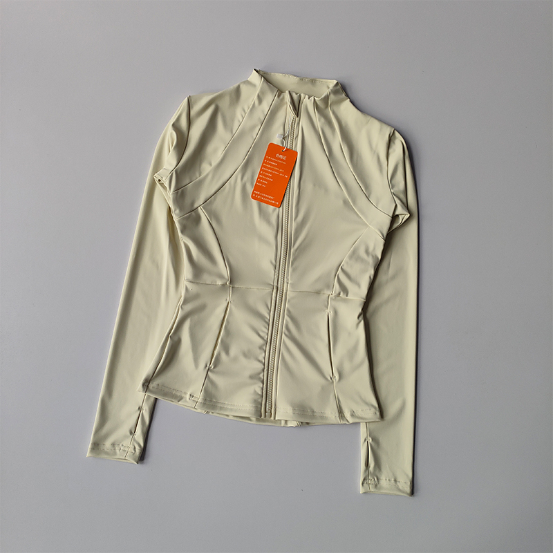 Giacca sportiva da donna Zip F - Yoga Fitness Jacket recensione e prezzo